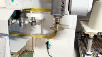 Centre d'usinage CNC 5 axes simultanés pour le fraisage, le découpage et le perçage de coques de baignoire en PRF et de matériaux composites