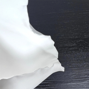 Plateau en céramique de porcelaine blanche moderne, vase de forme irrégulière, glaçure mate, uni, décoration de la maison, décoration de mariage, avec motif floral - Product Image 4