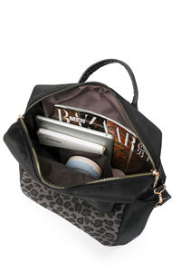 <span class=keywords><strong>Zaino</strong></span> da Donna alla Moda, Leggero e Portatile, con Multi-Tasche, in Nylon, Nuovo Design 2025, Vendita all'Ingrosso per Black Friday e Natale - Product Image 3