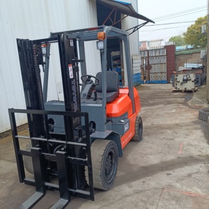Orijinal Kullanılmış <span class=keywords><strong>Toyota</strong></span> ZN <span class=keywords><strong>30</strong></span> Dizel Forklift 3 Metre Kaldırma Yüksekliği Düşük Çalışma Saati - Product Image 1