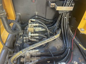 รถขุดมือสอง 29 ตัน ผลิตในเกาหลี รถขุดมือสองแท้ Volvo EC290 EC290B EC290BLC EC290D EC290DL Volvo 290 290B 290BLC 290D 290DL - Product Image 5