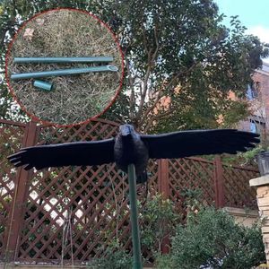 En plastique Volant Corbeau Oiseau Dissuasif Épouvantail Chasse Leurre Corbeau Leurre Effrayer Oiseau Loin pour Jardin Décor - Product Image 5