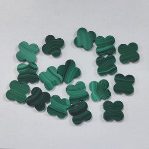 Pierres de malachite naturelle en forme de trèfle à quatre feuilles, pierres de malachite pour la création de bijoux - Product Image 3