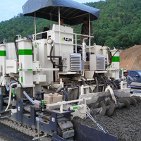 Machine à pavés en béton à coffrage coulissant, machine à pavés en béton, finisseur de béton CP6000 CP4000 pour bordure de route et barrière