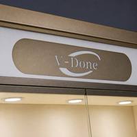 Vitrine à bijoux haut de gamme avec dessus incurvé, verrouillable, en verre, avec tiroir et armoire de rangement