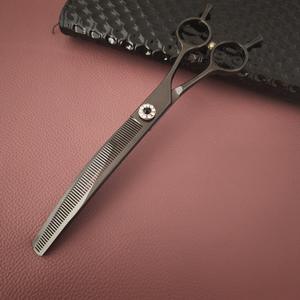 กรรไกรตัดขนสัตว์เลี้ยง GFD สีดำ ขนาด 7.5 นิ้ว แบบโค้ง ทำจากสแตนเลส ด้ามจับยาว ดีไซน์ลายอัญมณี - Product Image 5