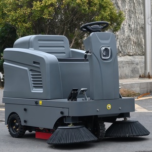 Machine de balayage industrielle motorisée pour la gestion des propriétés communautaires et le nettoyage des feuilles sur les routes de parcs industriels - Product Image 1