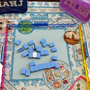 Mahjong américain bleu en acrylique gravé, ensemble de 160 tuiles, portable, moderne et luxueux, pour jeu de cartes - Product Image 4