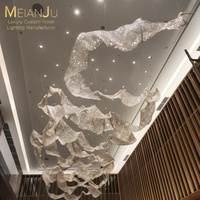Zhongshan Premium Cristal LED Lampe Lumière Décor Multicolore Lustre Suspendu Pendentif pour Hôtel Décoratif Web Design