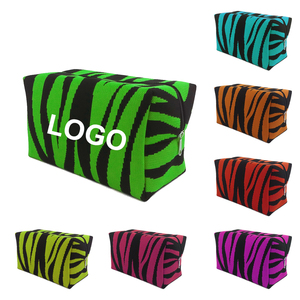 MOQ 100 PEZZI Borsa Estetica Lavorata a Maglia di Grande Capacità, Borsa da Toilette in Maglia da Donna con Logo Personalizzato, Stile <span class=keywords><strong>Pinterest</strong></span> - Product Image 3
