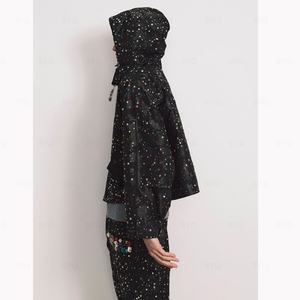 Chaqueta con Capucha y Cremallera para Hombre, de Alta Calidad, Personalizada de Fábrica OEM, Secado Rápido, Transpirable, Impermeable, Cortavientos, Estilo Urbano - Product Image 3