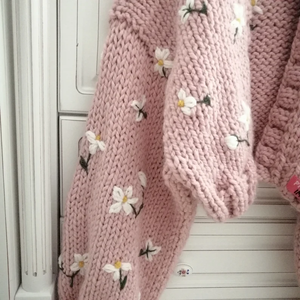 Otoño Invierno diseño de moda mujer suéter de punto abrigo chica Floral hecho <span class=keywords><strong>a</strong></span> mano ganchillo bordado suéter cárdigan de punto - Product Image 3