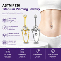 Piercing de nombril en titane ASTM F136 de qualité implant, avec chaîne à trois pierres serties de zircone cubique, bijou de piercing pour le nombril