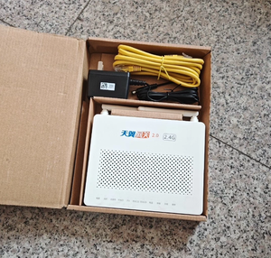 ONU GPON Jinglai HS8145C di Alta Qualità, 1GE+3FE+1POT+1USB+WIFI, Fibra Singola, Modalità Singola, 20KM, 1310/1550nm, Apparecchiatura a Fibra Ottica - Product Image 1