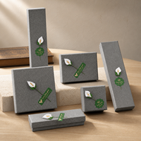Petite boîte à bijoux pour boucles d'oreilles, emballage cadeau en papier gris avec insert noir 55 mm, présentoir de vente au détail, vente en gros