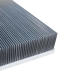 Radiador de Aluminio Zhenjiang, Aleación 6063, Calentamiento Electromagnético de Alta Frecuencia para Disipación de Calor Electrónica - Product Image 1