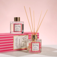 Diffuseur d'ambiance de luxe Via Pinky 100ml, senteur florale et fruitée, diffuseur à bâtonnets parfumés, ventes flash
