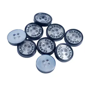 Boutons fantaisie en plastique résine gravure logo personnalisé pour vêtement BP40452