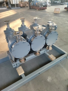 Bomba Dosificadora de Diafragma Hidráulica Triplex |   Bomba Dosificadora Reciprocante de 3 Cabezales para Tratamiento de Productos Químicos, Aceite y Agua |   PTFE de 50MPa - Product Image 4