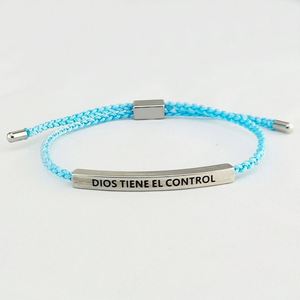 Bracelet en corde tressée ajustable avec inscription « DIOS TIENE EL CONTROL » – Cadeau de bijoux inspiré de la mode pour femmes et hommes - Product Image 3