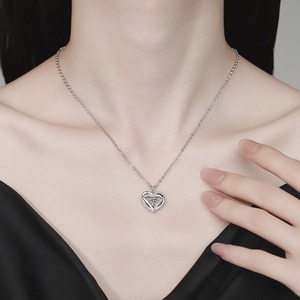 Kalung Liontin Hati Perak Sterling dengan Pesona Batu Kelahiran Moissanite Perhiasan Mewah Hadiah untuk Wanita - Product Image 3