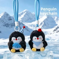 Pendentif en peluche pingouin avec petit poisson, Décoration suspendue en peluche pingouin avec chapeau d'anniversaire, Accessoire de sac porte-clés pingouin