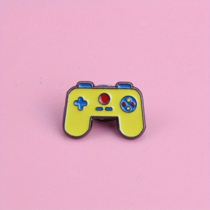 Pin điều khiển chơi game thú vị cho các game thủ, hoàn hảo để thêm một sự rung cảm geeky cho trang phục. - Product Image 4