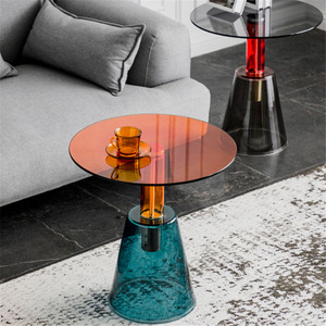 Cá nhân Thiết kế kính Vòng Bàn cà phê sang trọng màu đỏ màu xanh lá cây khách sạn Thanh sofa trang trí đồ nội thất kính bên bảng - Product Image 1