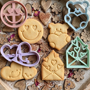 4 Cortadores de <span class=keywords><strong>Galletas</strong></span> de Corazón de Plástico con Sellos de Frases de Amor, Molde 3D para <span class=keywords><strong>Galletas</strong></span> de San Valentín para Hornear y Decorar Pasteles con Fondant - Product Image 5