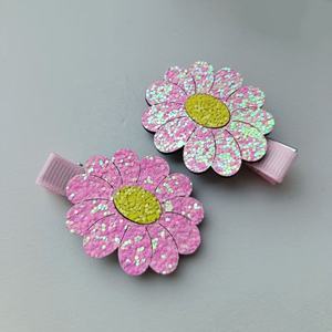 Accessoires pour cheveux de fête pour enfants, 2 pièces/ensemble, barrettes en feutre de tissu rose, fleurs en paillettes, pinces à cheveux pour petites filles - Product Image 4