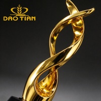 Trophée moderne en résine avec ruban torsadé et étoile dorée, base élégante en cristal, pour récompense de film, de musique, de gala, d'anniversaire, souvenir ou cadeau