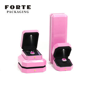 FORTE Wholesale Simple Square High End Pink Plastic Led Jewelry Box with Custom Logo for Necklace <b>Bracelet</b> Ring Packaging - Product Image 4