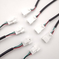 Harness Kabel Internal Multi-Warna Kustom dengan Konektor Pengunci Plastik Putih Dua Ujung dan Selang Pelindung Luar Hitam