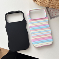 Coque de téléphone rigide 2-en-1 TPU+PC détachable avec lignes ondulées colorées pour iPhone 14 15 16 17 Pro Max, protection antichoc avec bords ondulés
