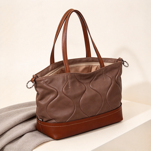 Sac fourre-tout vintage classique pour femmes, design à points ondulés, grand sac à main pour tous les jours - Product Image 1