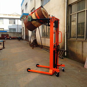 Volteador de bidones de aceite Da450 1160x1000x2100mm, transpaleta manual industrial de acero con manivela para manipulación y descarga - Product Image 2