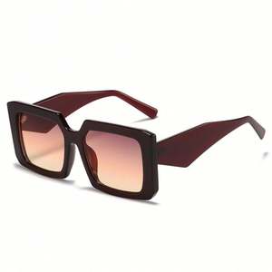 Lunettes de soleil carrées surdimensionnées vertes à monture polygonale avec logo personnalisé, tendance 2022, pour femmes - Product Image 4