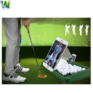 वाणिज्यिक गोल्फ सामान नरम रबर गोल्फ की गेंद ट्रे प्लास्टिक गोल्फ की गेंद मशीन के साथ सेलफोन धारक