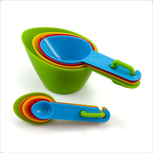 Source Factory 9 Piece Plastic <b>Measuring</b> Cups <b>Spoons</b> Set With Scale For Baking Cooking - Product Image 4