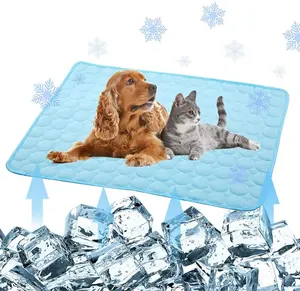Tapis refroidissant pour l'été, antidérapant, en soie glacée, pour chiens et chats, couverture, coussin, accessoire pour animaux de compagnie,