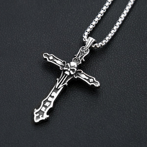 yunnique Stainless Steel <b>Cross</b> Pendant Skull Design Men's Necklace Fashion Retro Themed Charm Gift Jewelry 60cm <b>Chain</b> - Product Image 3