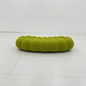 Canapé d'angle minimaliste moderne au design créatif football, sans dossier, en tissu de luxe, pour salon de villa, style bulle incurvée et confortable - Product Image 4