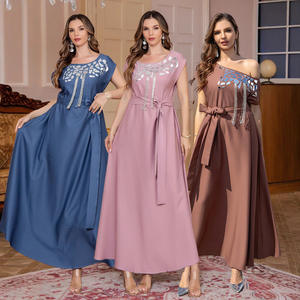 Robes de femmes musulmanes robes légères de luxe pailletées du Moyen-Orient et robes de soirée abaya - Product Image 1