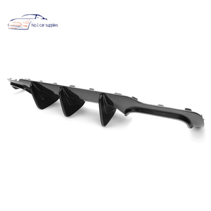 Difusor de parachoques trasero de fibra de carbono para <span class=keywords><strong>Mercedes</strong></span> <span class=keywords><strong>Benz</strong></span> W204 Clase C <span class=keywords><strong>C180</strong></span> C200 C250 C350 <span class=keywords><strong>2012</strong></span> 2013 2014 C63 <span class=keywords><strong>Amg</strong></span> con aletas grandes - Product Image 4
