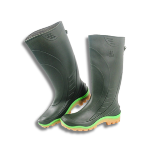 Les bottes AP Boots 2006 GREEN présentent une teinte vert éclatant avec une semelle intermédiaire en PVC multicolore, parfaites pour un style audacieux et aventureux. - Product Image 1