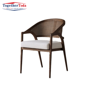 Chaise de salle à manger rembourrée en chêne massif avec accoudoirs, style français moderne et luxueux, pour hôtel familial, maison d'hôtes et espace de loisirs - Product Image 2