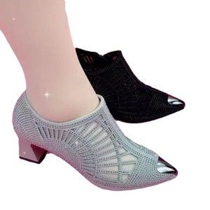 Nouvelles Chaussures de Danse pour Femmes à Talons Épais Pointus, Confortables et Polyvalentes, Respiration Fine, Bouche Profonde, Vente Chaude Transfrontalière - Product Image 5