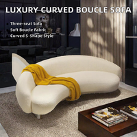Canapé de salon trois places en tissu bouclé, formes courbes irrégulières, rembourré de luxe, pieds en métal, mousse, style moderne pour villa