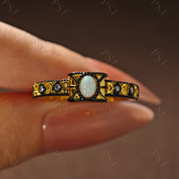 Peishang Edelstein-Schmuck 925 Sterling Silber 14K Vergoldeter Ring mit Graviertem Mittelteil, Zirkon-Akzent und Weißem Opal