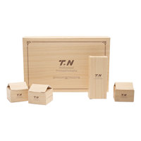 Boîte-cadeau rigide en carton ondulé écologique imprimé personnalisé avec gaufrage à poignée et stratification mate pour l'emballage du thé de l'après-midi